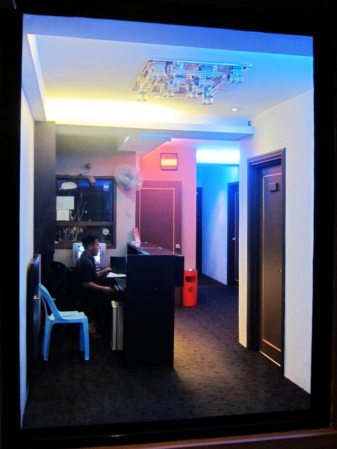 Oriental Inn Кучінг Екстер'єр фото